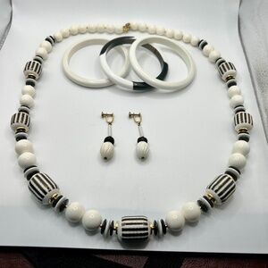 VTG Black & White Necklace, Earrings, Bangles Set